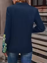Fashionable and elegant retro small stand collar floral embroidery double-breasted women's long-sleeved jacket,
